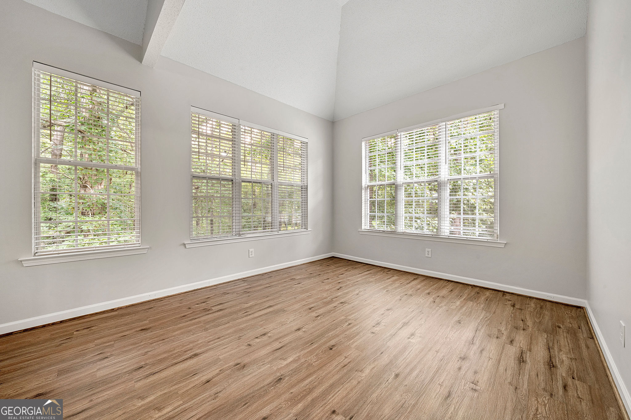 Sharpsburg, Georgia 30277, United States, 3 Bedrooms Bedrooms, ,3 BathroomsBathrooms,Residential,Active,214935