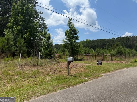 668 Garner Rd. Gay GA 30218