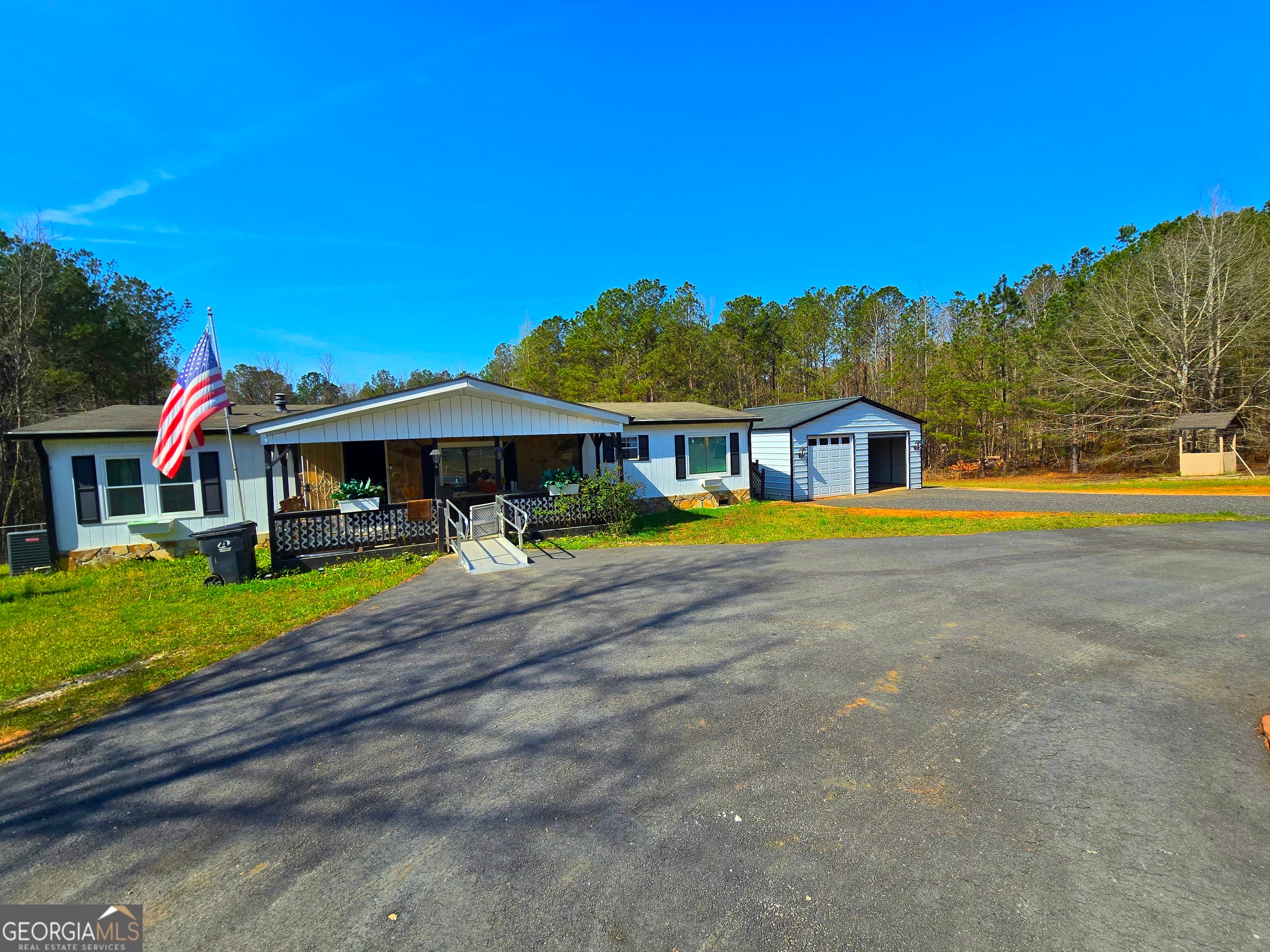 2001 Rocky Creek RD