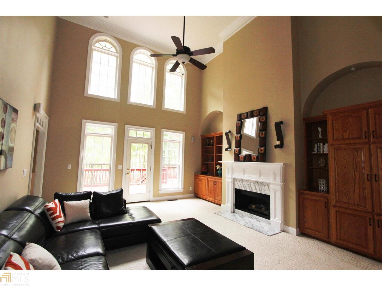 Canongate Village - Residential