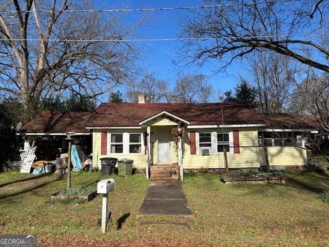 Photo of 205 Elm Street, Washington, GA 30673 (MLS # 10676080)