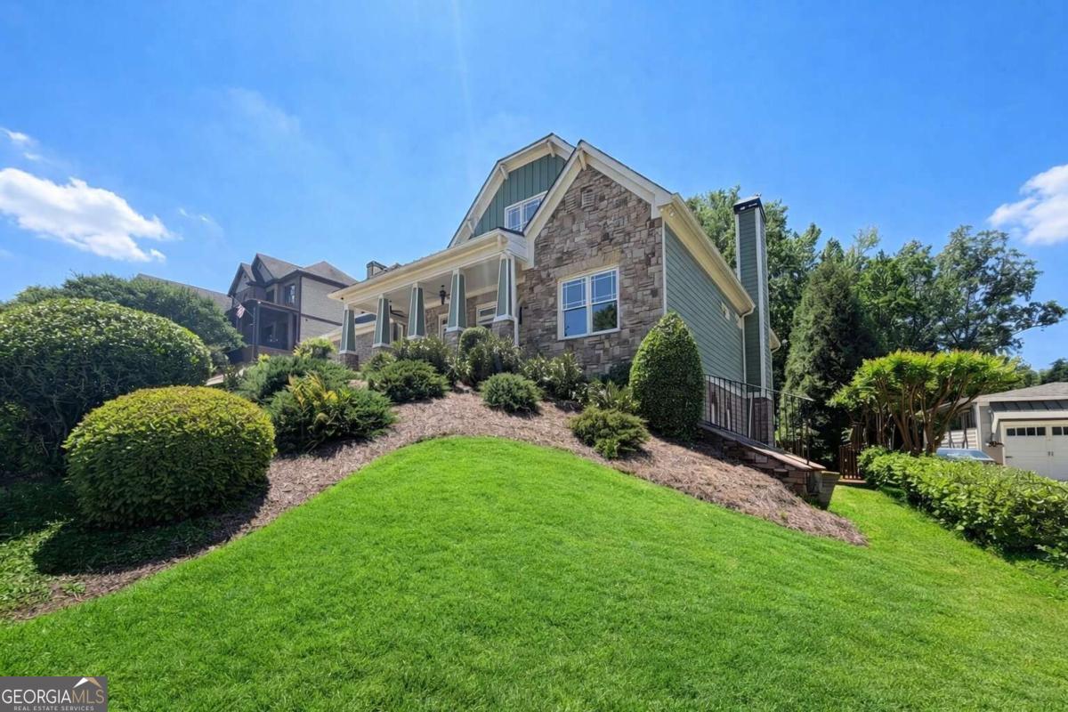 2036 Westwood CIR SE