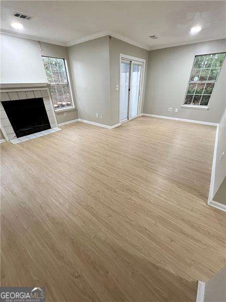 OVERLOOK GREEN #1 - Residential