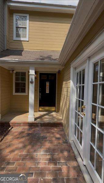 OVERLOOK GREEN #1 - Residential