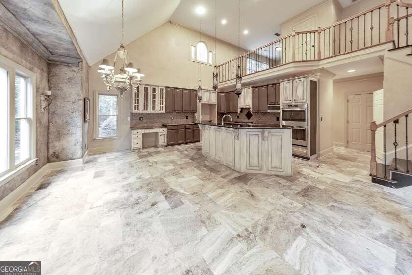 Hickory Springs - Residential
