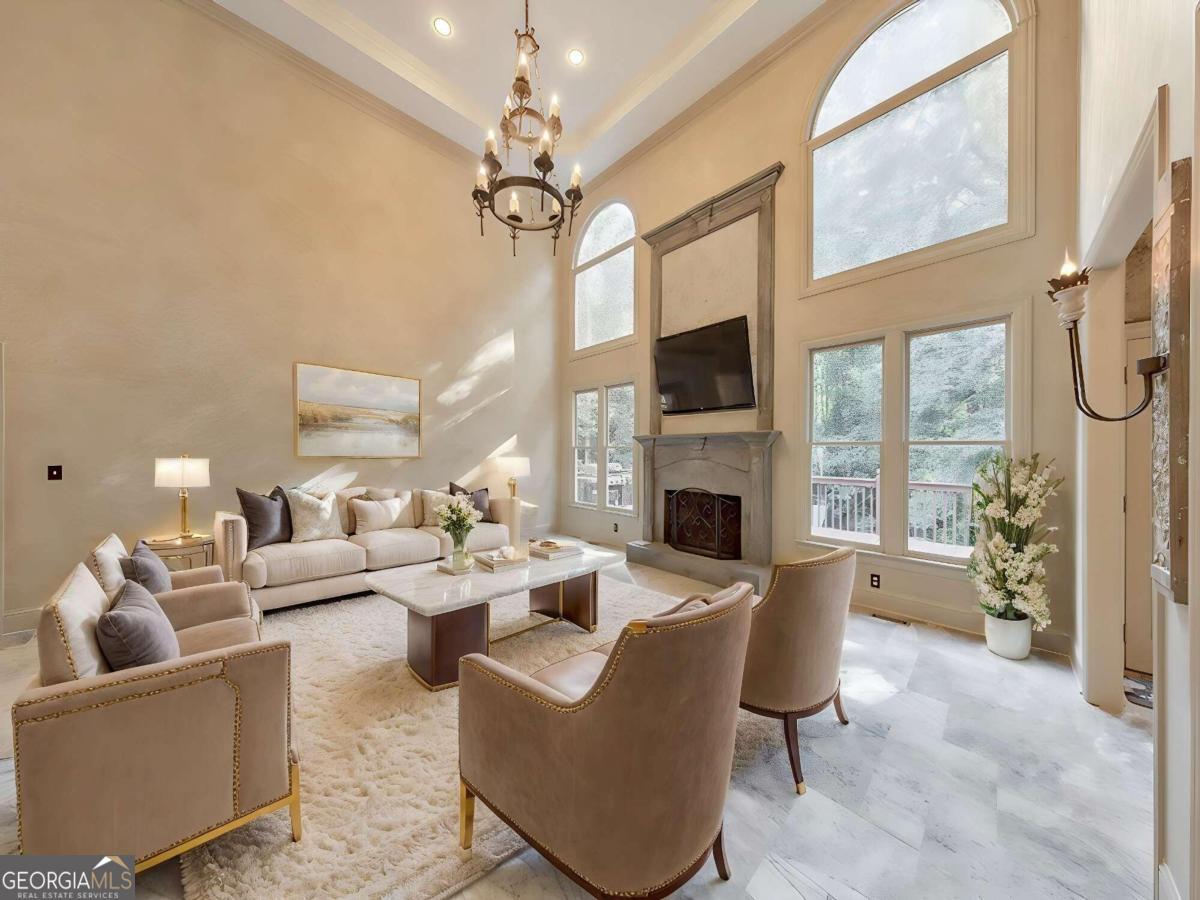 Hickory Springs - Residential