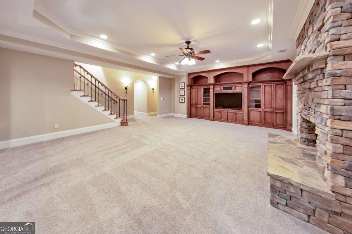 Hickory Springs - Residential