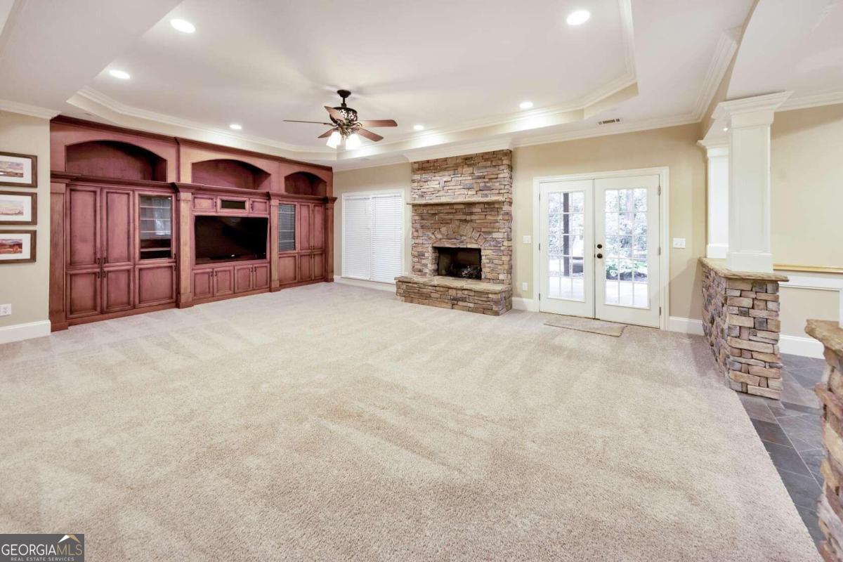 Hickory Springs - Residential
