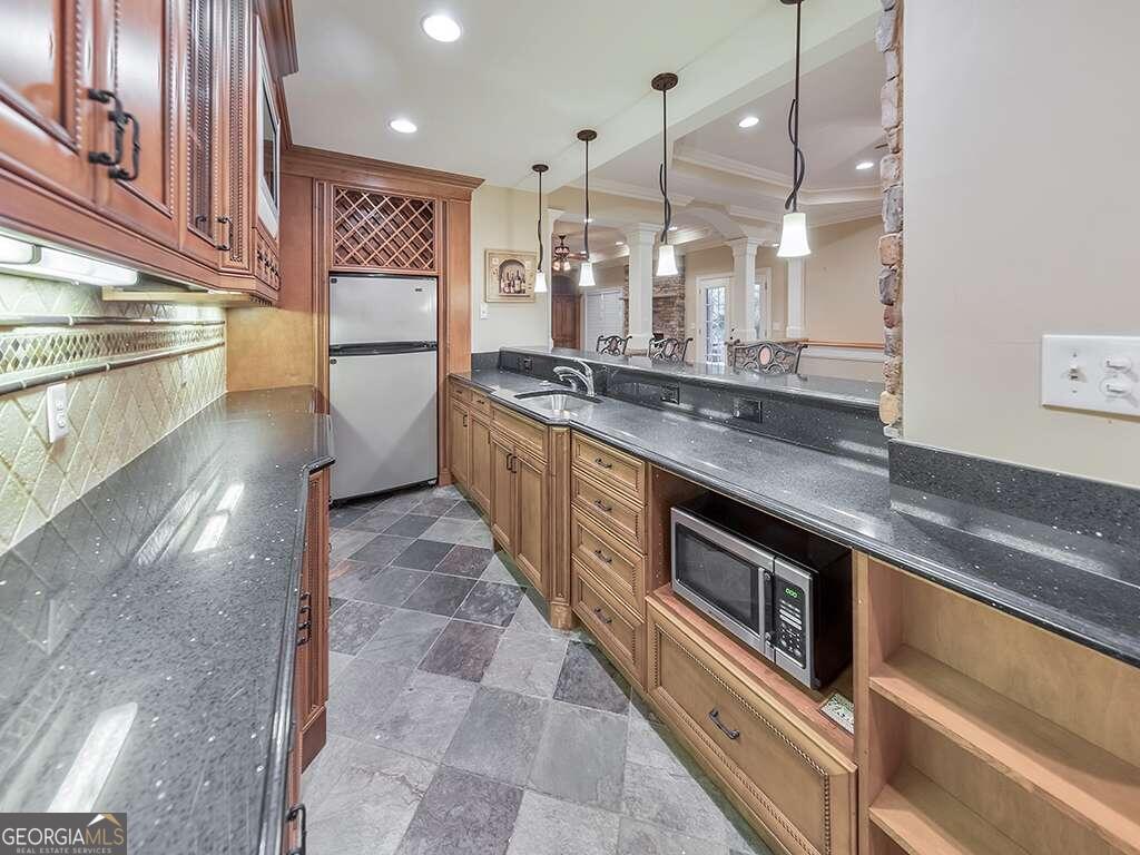 Hickory Springs - Residential