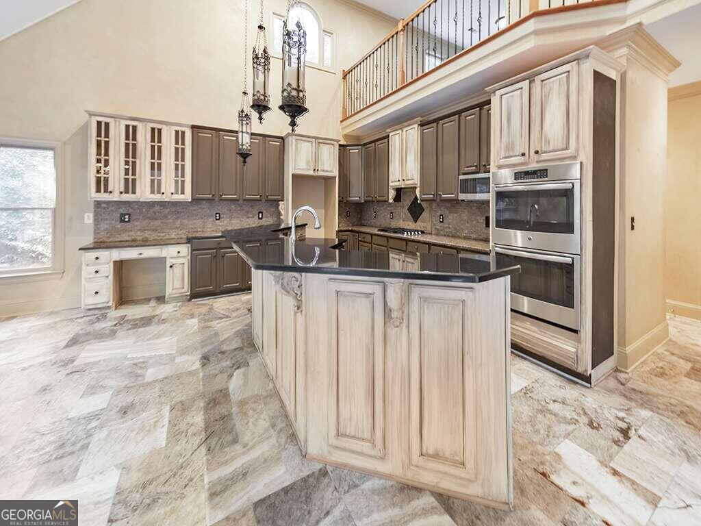 Hickory Springs - Residential