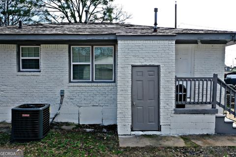 372 Second ST Forest Park GA 30297