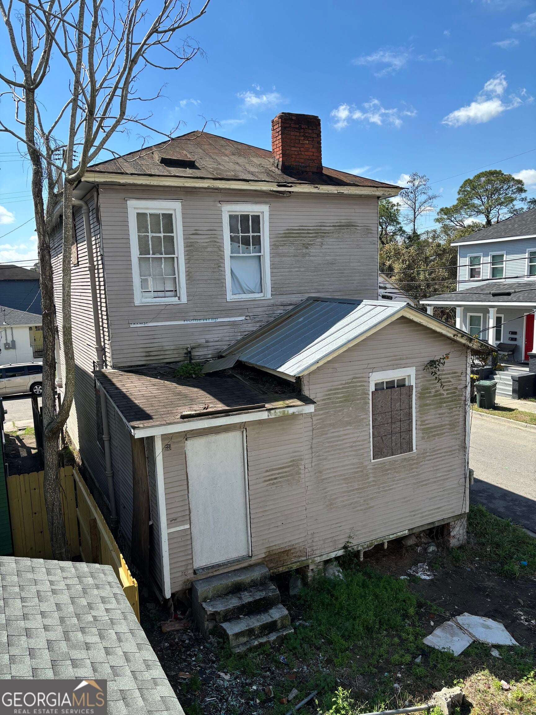 718 W. 38th ST