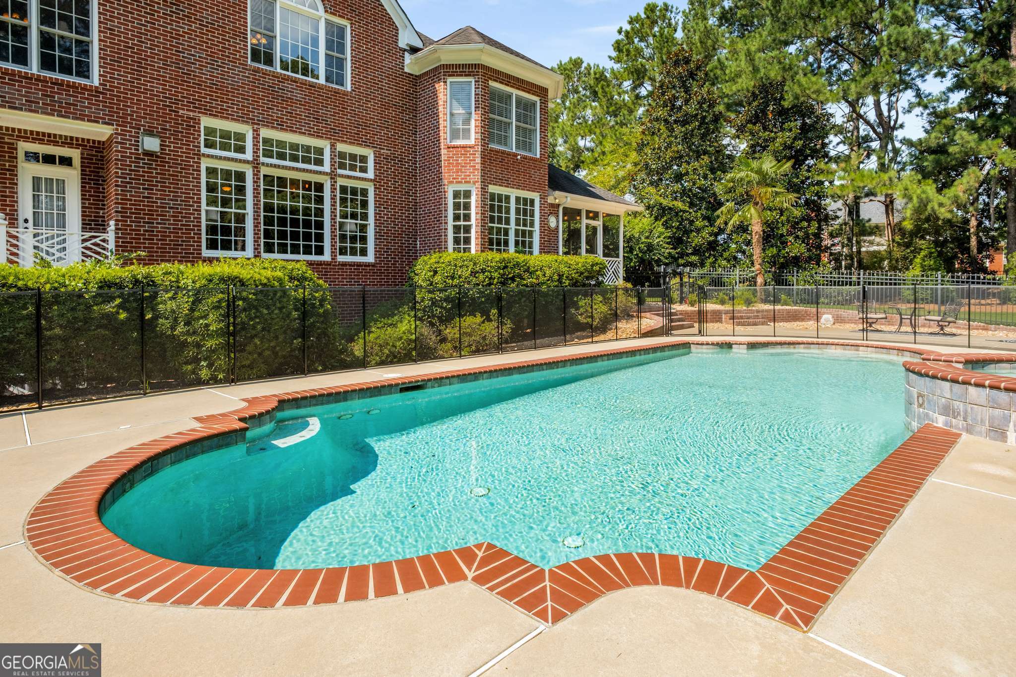 110 Turnberry CIR