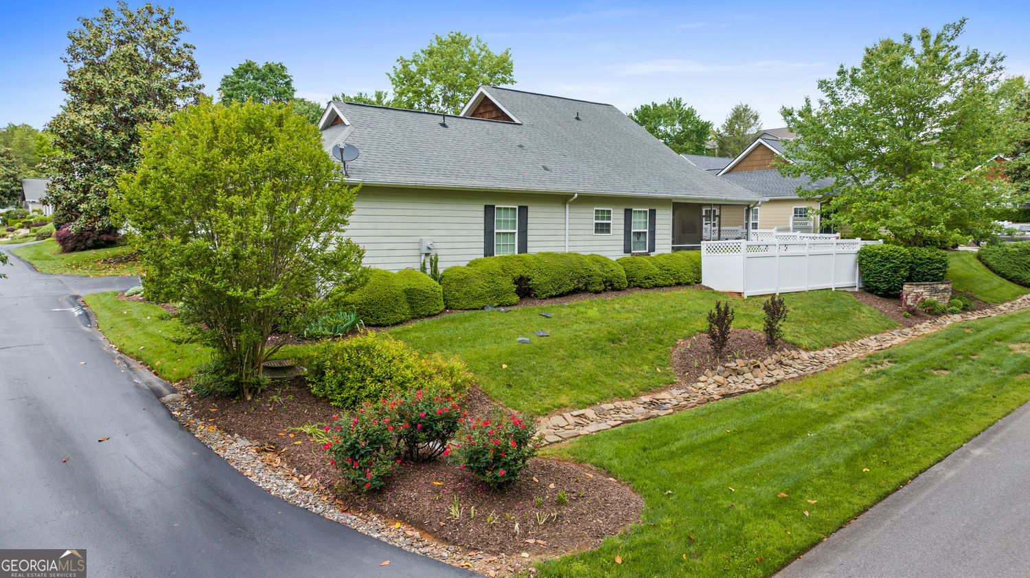 419 Long View CIR