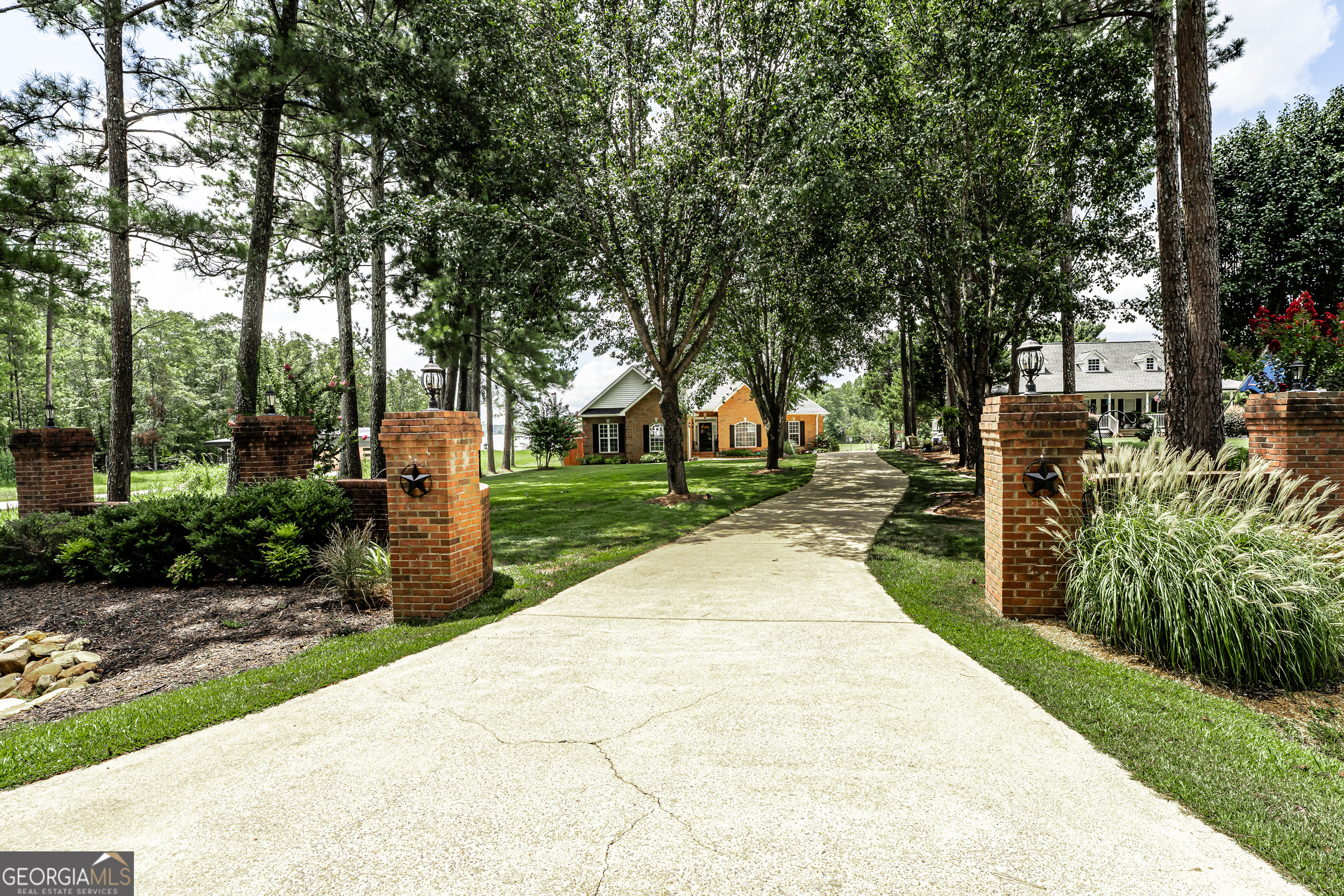 1590 County Road 136
