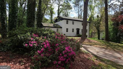 1344 Oakcrest DR SW Atlanta GA 30311