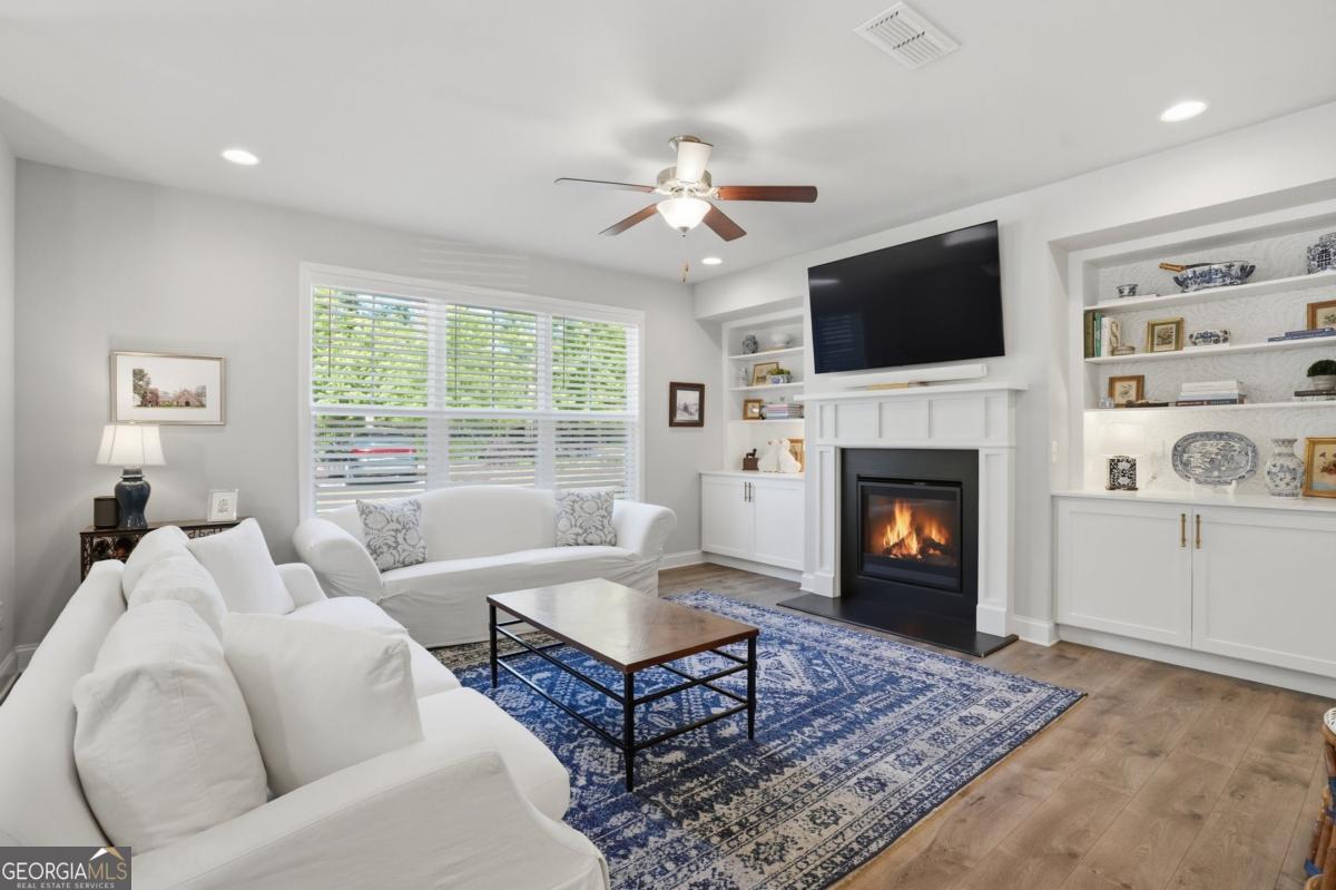 761 Belrose DR