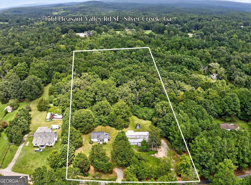 Photo of 1561 Pleasant Valley Road SE, Silver Creek, GA 30173 (MLS # 10701228)