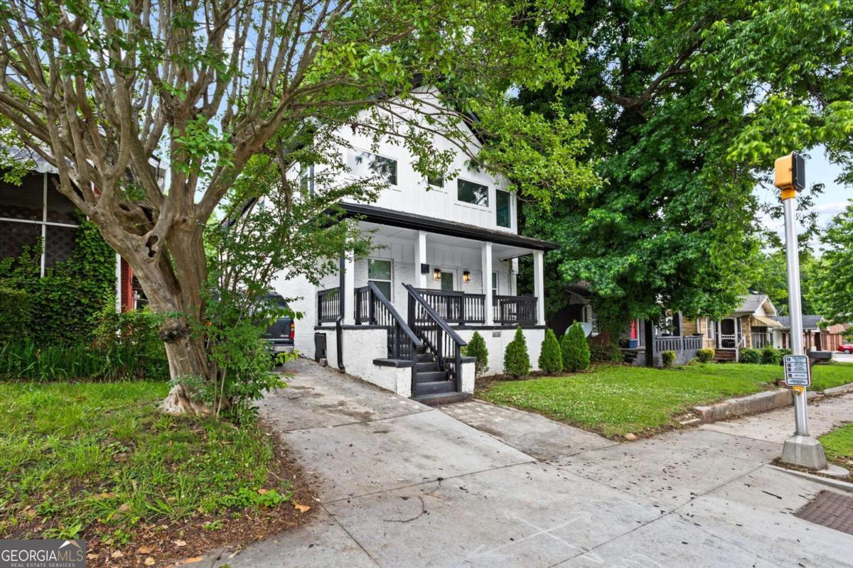 1115 M L King Jr DR SW
