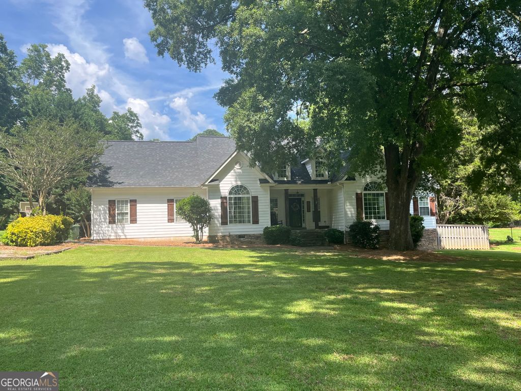 Photo of 1212 Maple Drive, Griffin, GA 30224 (MLS # 10785608)