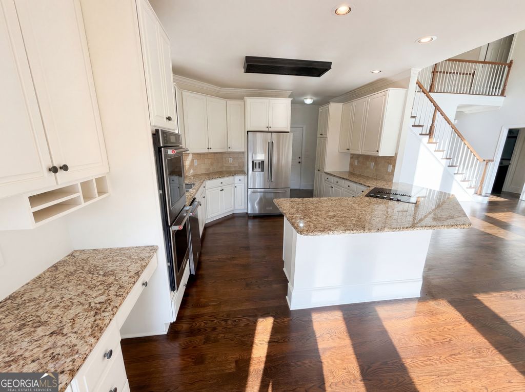 Photo of 5011 Lake Hollow, Douglasville, GA 30135 (MLS # 10721881)