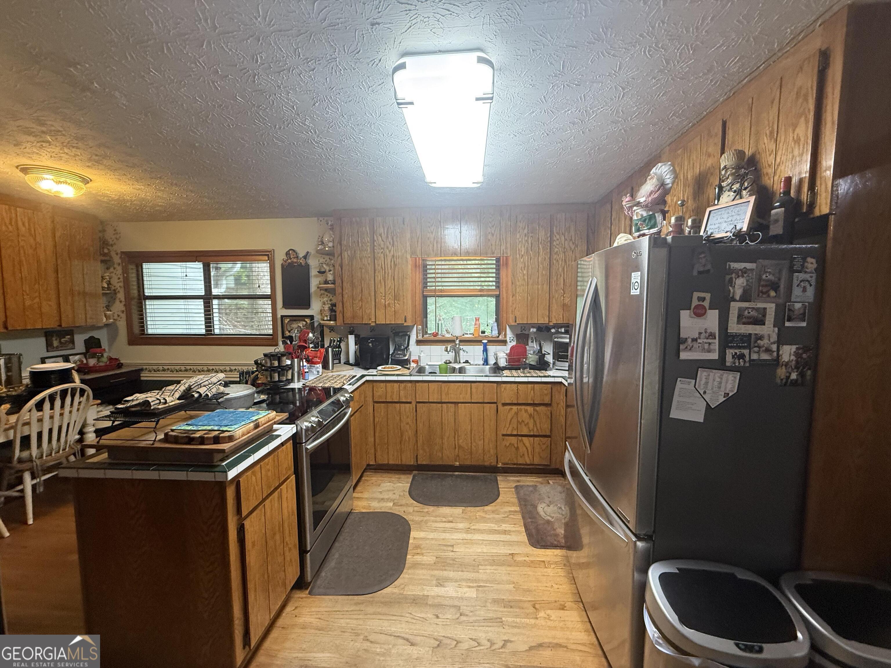 INDIAN CREEK - Residential