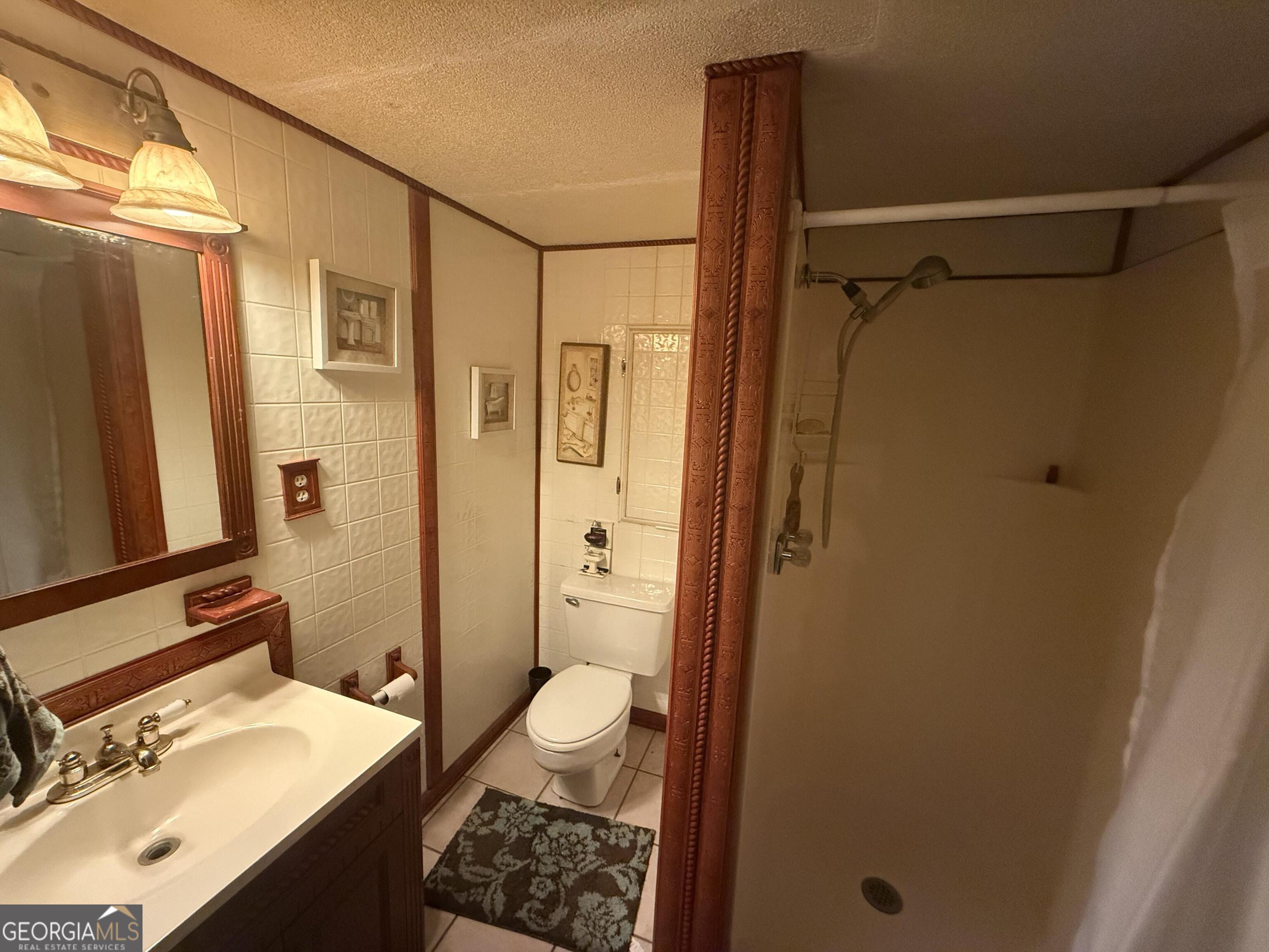 INDIAN CREEK - Residential
