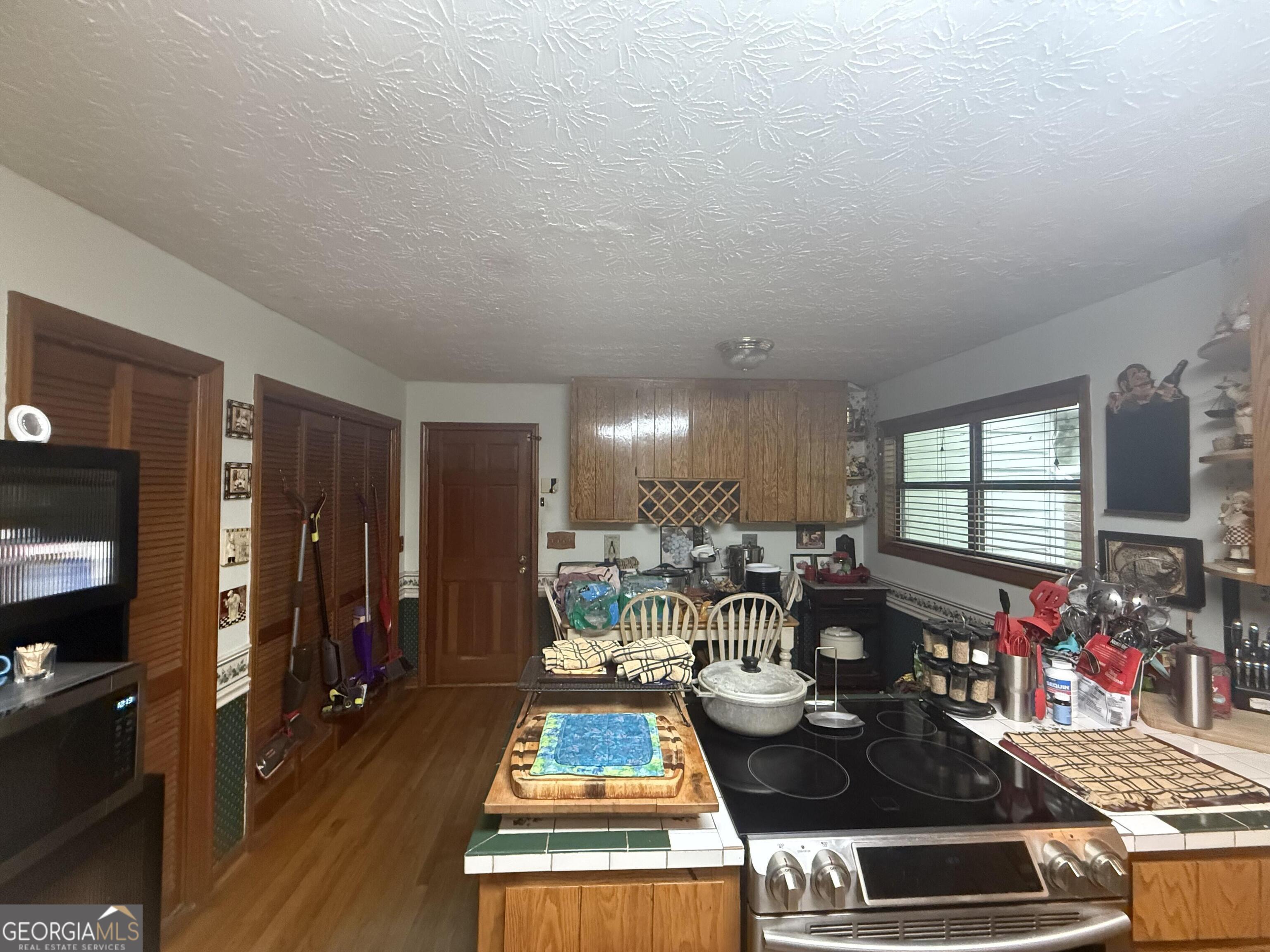 INDIAN CREEK - Residential