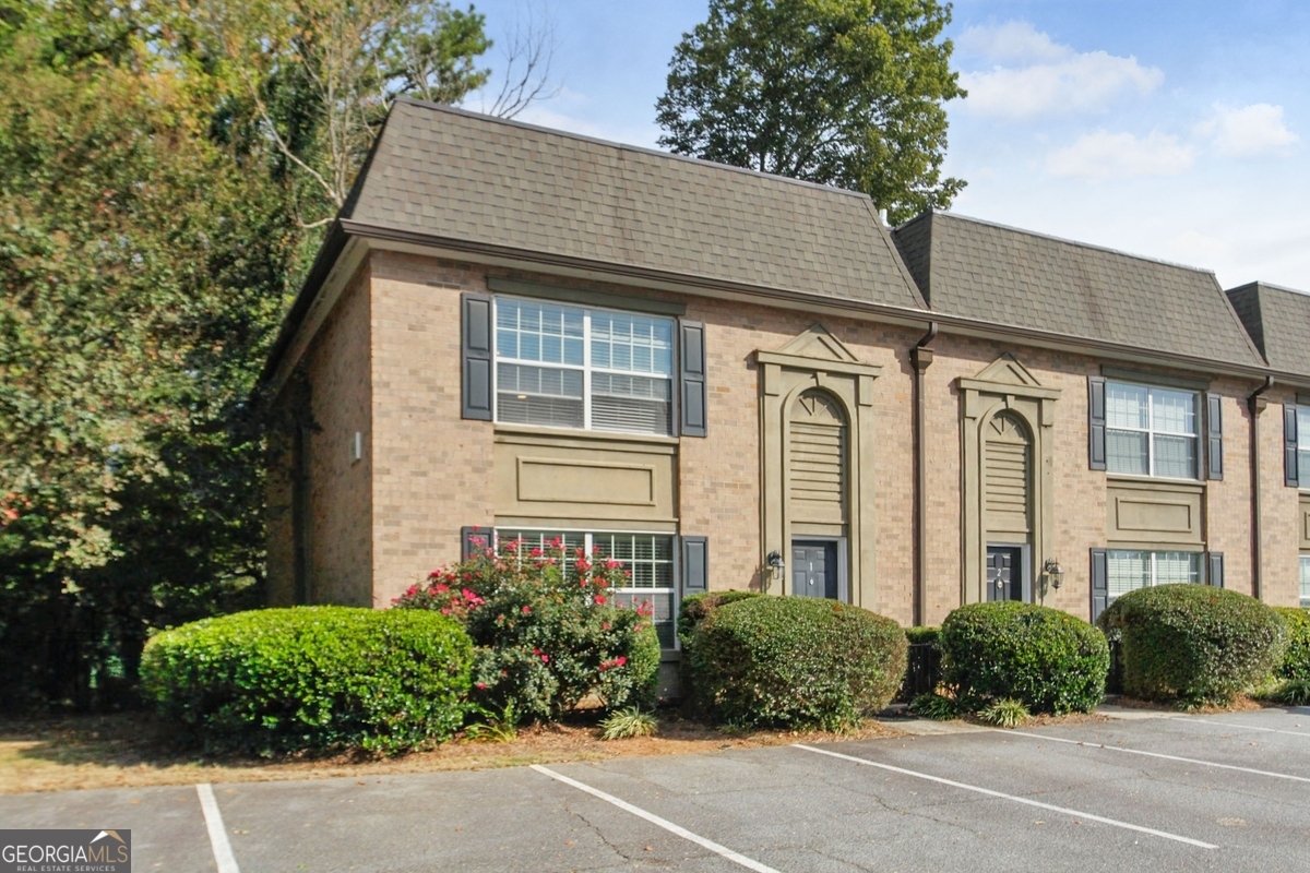 6980 Roswell RD H1