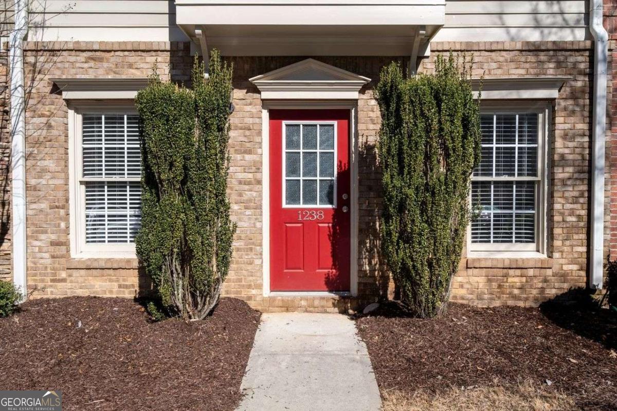 1238 Harris Commons PL