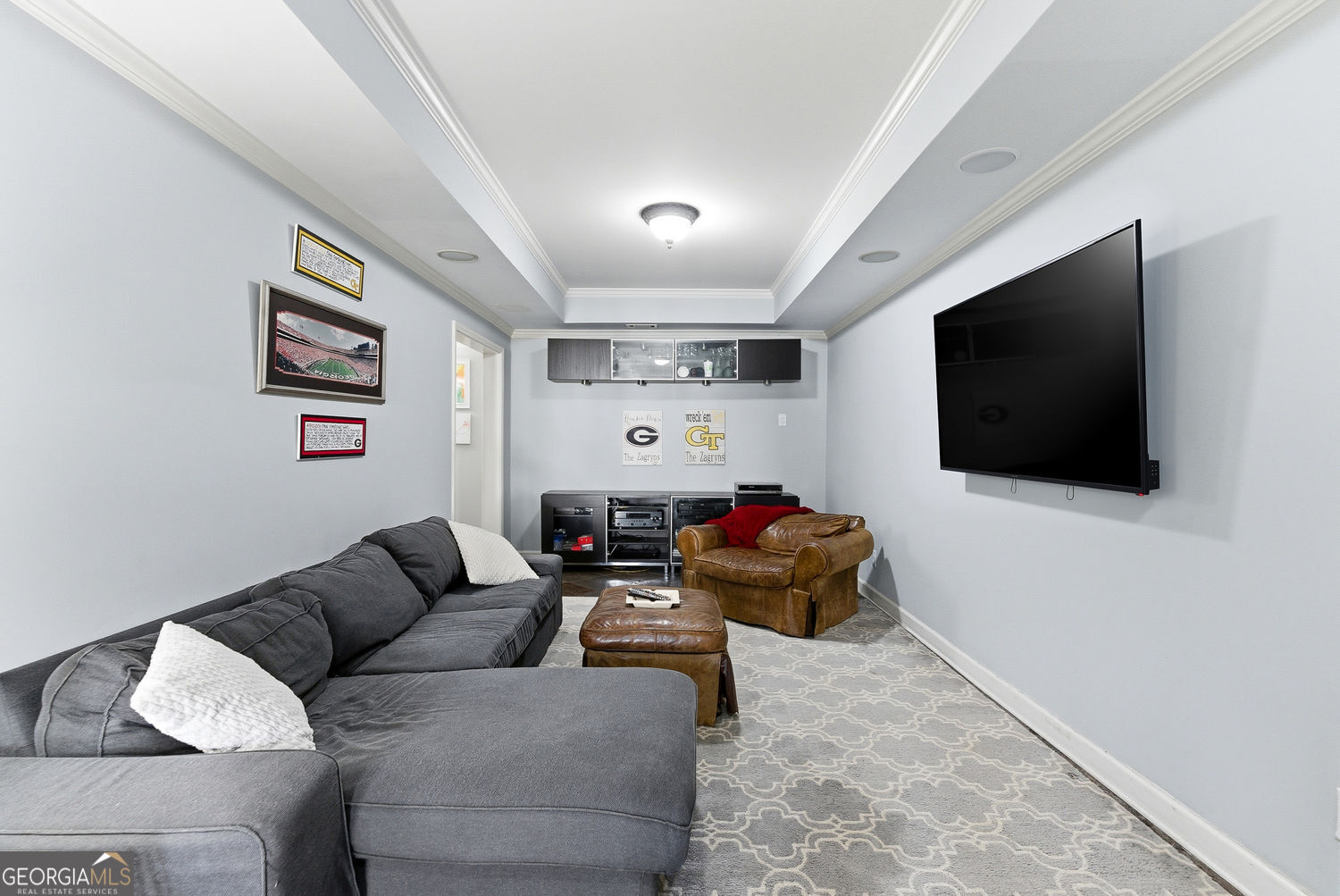 Roswell, Georgia 30075, United States, 5 Bedrooms Bedrooms, ,5 BathroomsBathrooms,Residential,Active,252309