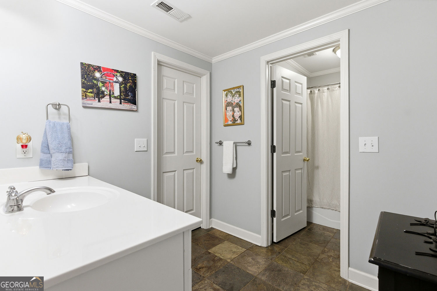 Roswell, Georgia 30075, United States, 5 Bedrooms Bedrooms, ,5 BathroomsBathrooms,Residential,Active,252309