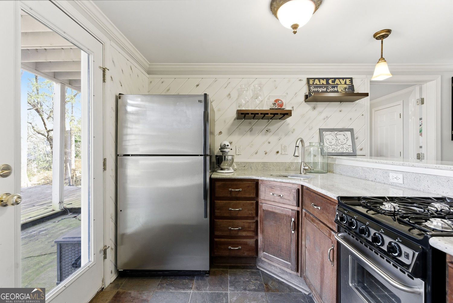 Roswell, Georgia 30075, United States, 5 Bedrooms Bedrooms, ,5 BathroomsBathrooms,Residential,Active,252309