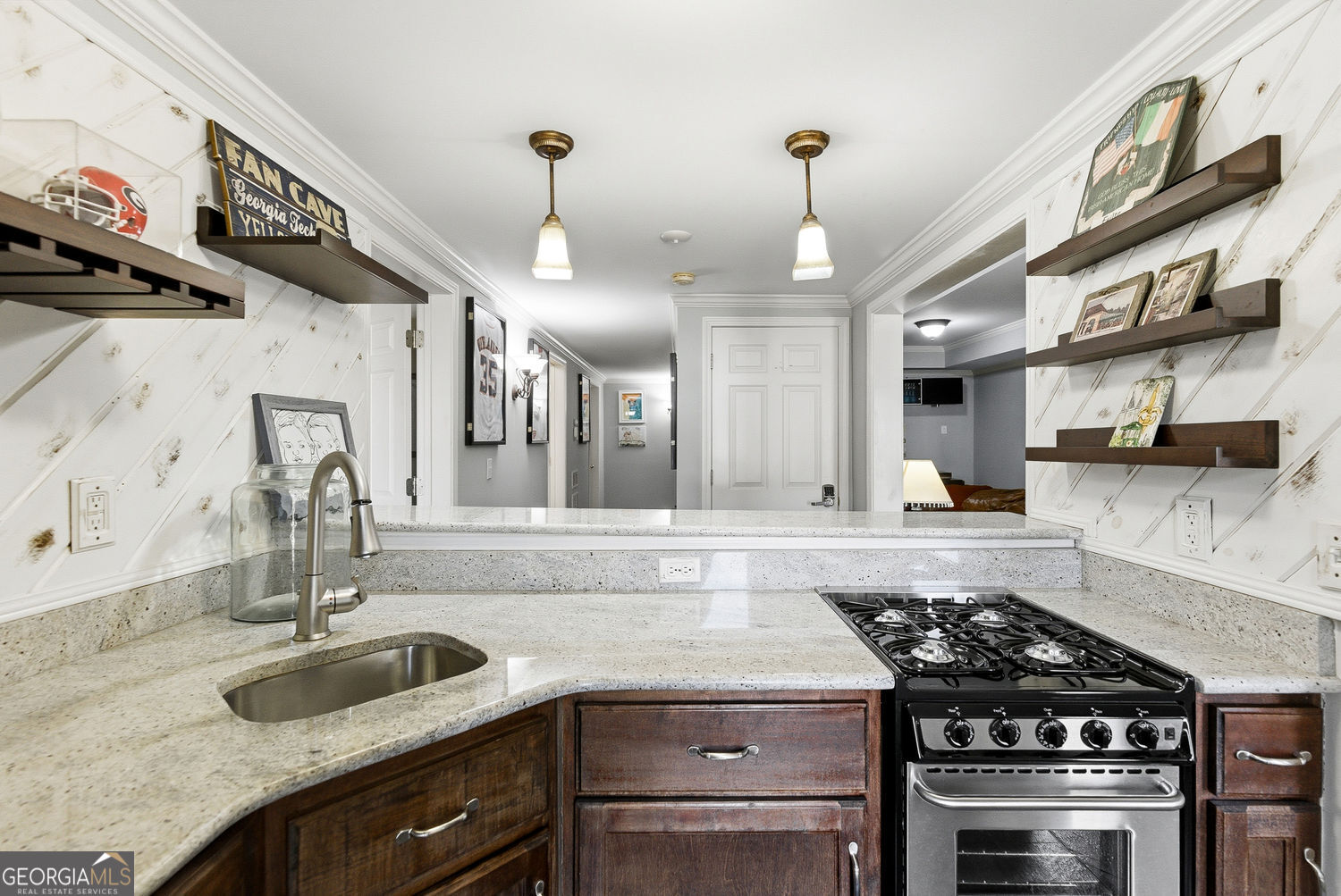 Roswell, Georgia 30075, United States, 5 Bedrooms Bedrooms, ,5 BathroomsBathrooms,Residential,Active,252309