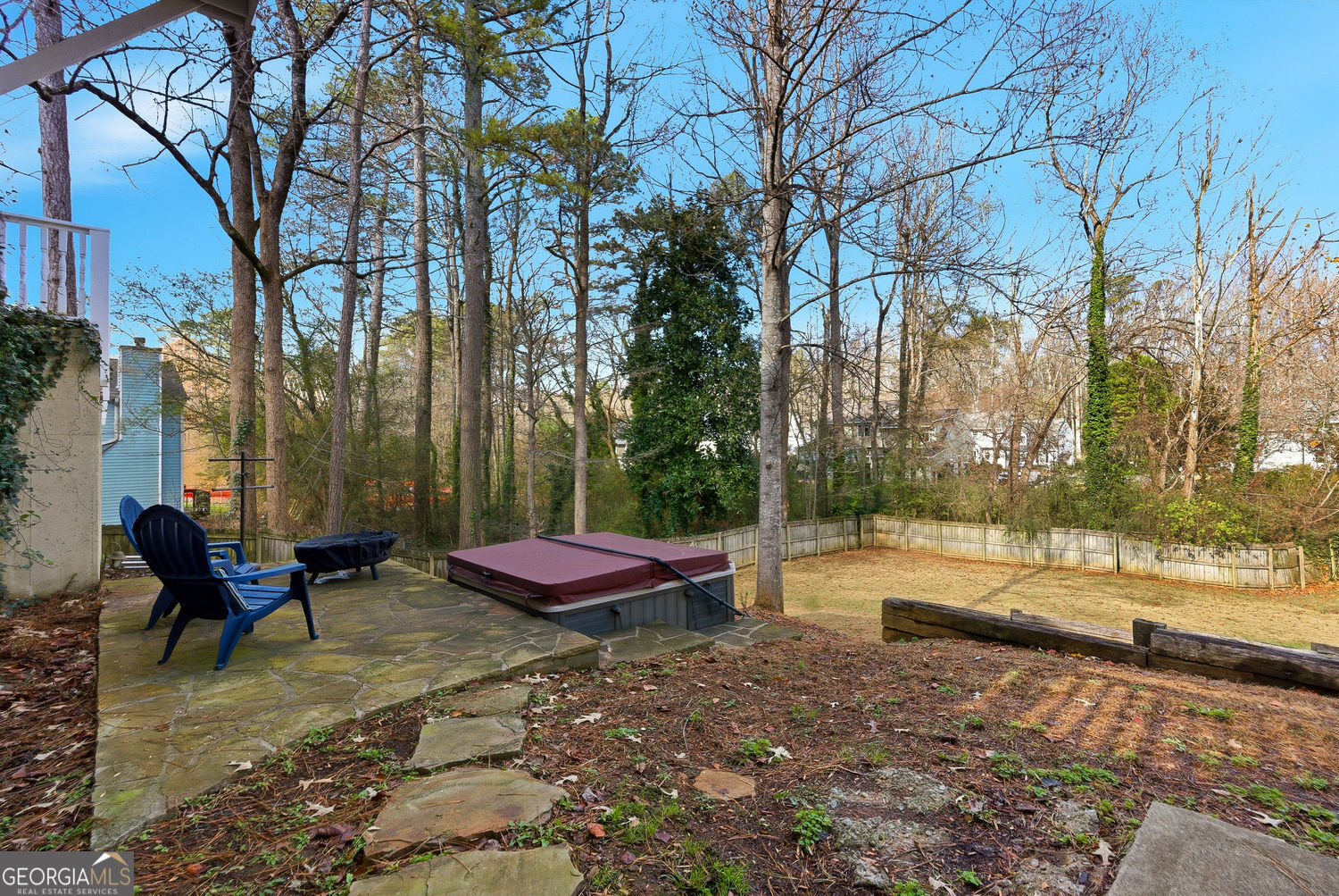 Roswell, Georgia 30075, United States, 5 Bedrooms Bedrooms, ,5 BathroomsBathrooms,Residential,Active,252309