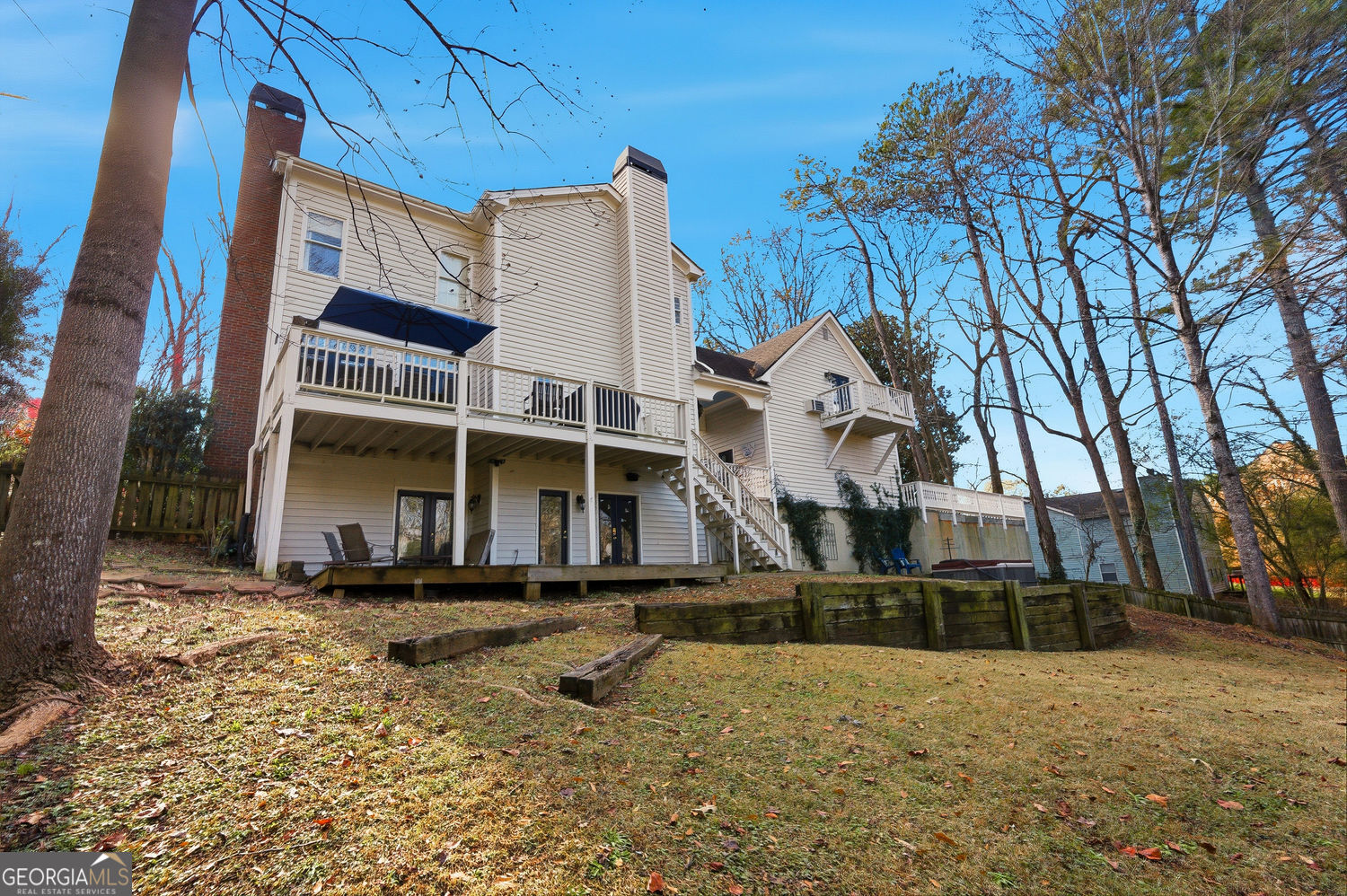 Roswell, Georgia 30075, United States, 5 Bedrooms Bedrooms, ,5 BathroomsBathrooms,Residential,Active,252309