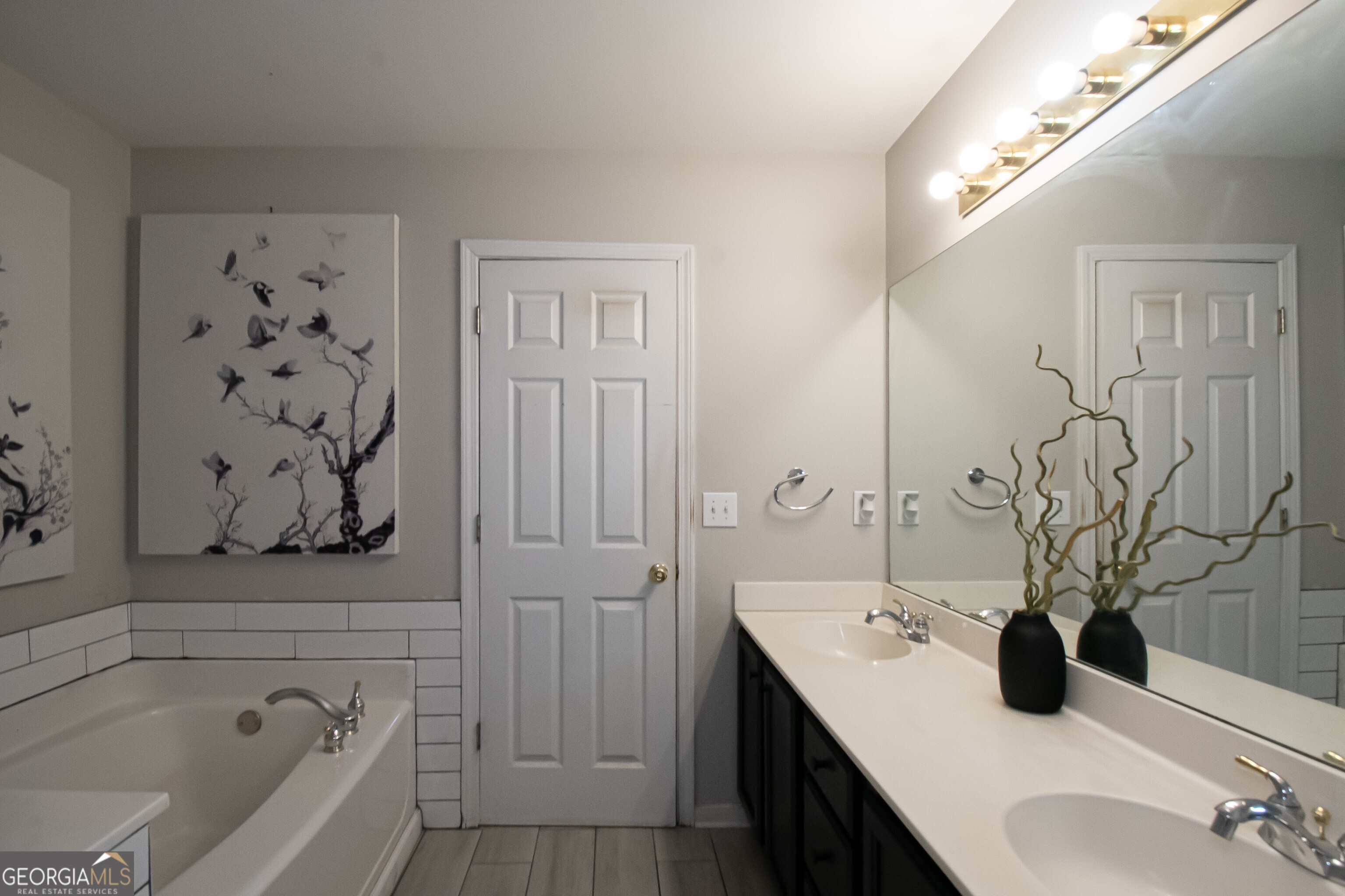 Atlanta, Georgia 30339, United States, 4 Bedrooms Bedrooms, ,3 BathroomsBathrooms,Residential,Active,18726