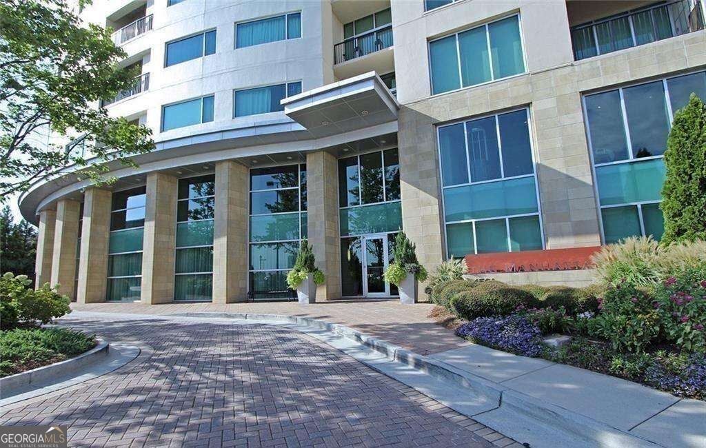 Photo of 4561 Olde Perimeter Way #608, Atlanta, GA 30346 (MLS # 10870612)