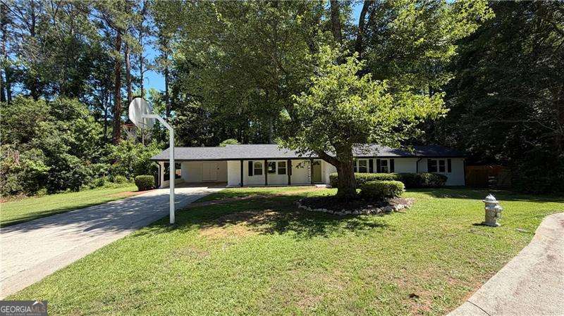 2718 Pine Grove CT
