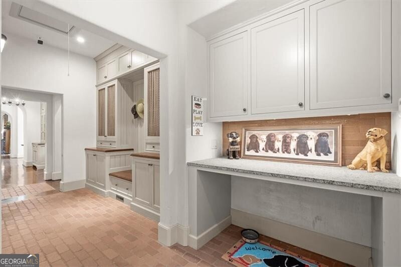 Alpharetta, Georgia 30005, United States, 4 Bedrooms Bedrooms, ,5 BathroomsBathrooms,Residential,Pending,17468