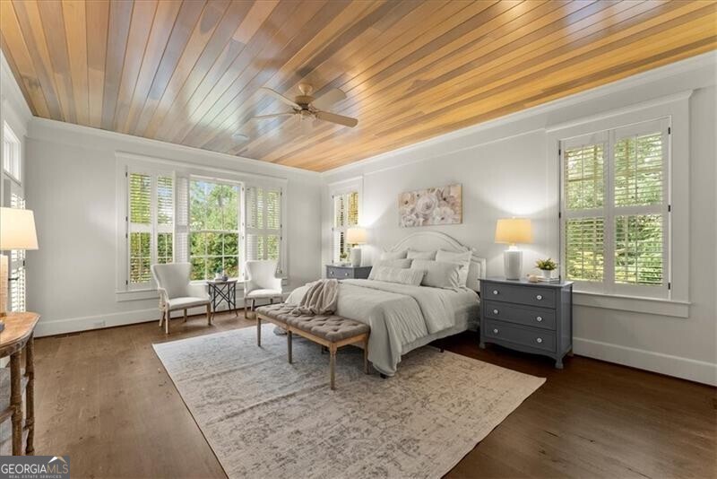 Alpharetta, Georgia 30005, United States, 4 Bedrooms Bedrooms, ,5 BathroomsBathrooms,Residential,Pending,17468