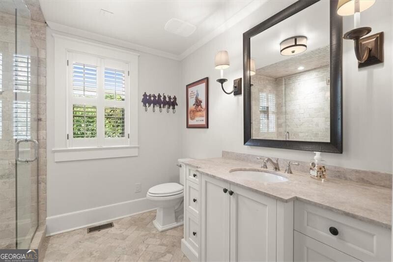 Alpharetta, Georgia 30005, United States, 4 Bedrooms Bedrooms, ,5 BathroomsBathrooms,Residential,Pending,17468