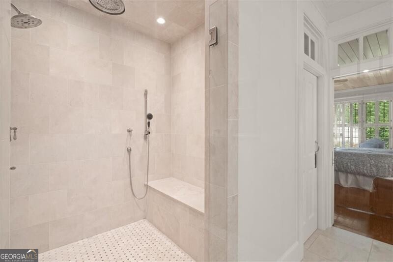 Alpharetta, Georgia 30005, United States, 4 Bedrooms Bedrooms, ,5 BathroomsBathrooms,Residential,Pending,17468