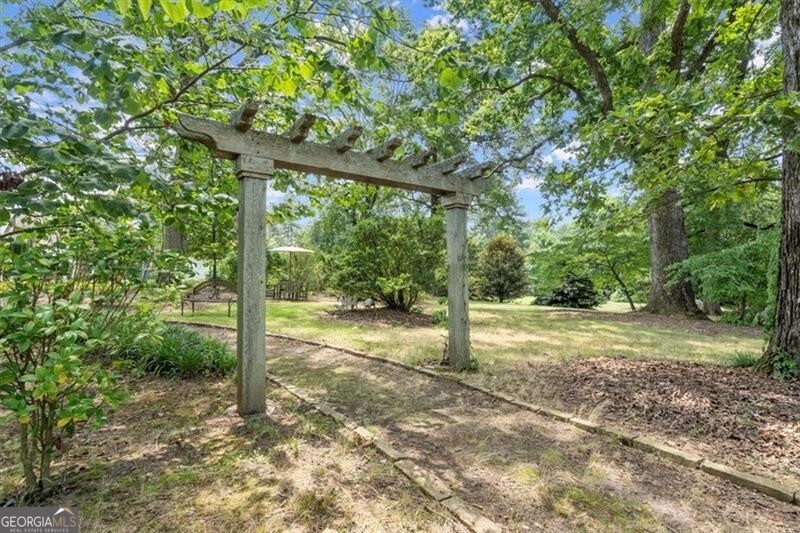 Alpharetta, Georgia 30005, United States, 4 Bedrooms Bedrooms, ,5 BathroomsBathrooms,Residential,Pending,17468