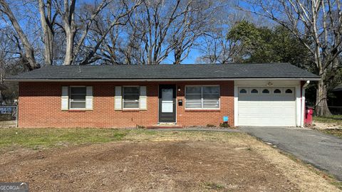 Photo of 2559 Burbank Place, Macon, GA 31206 (MLS # 10697664)