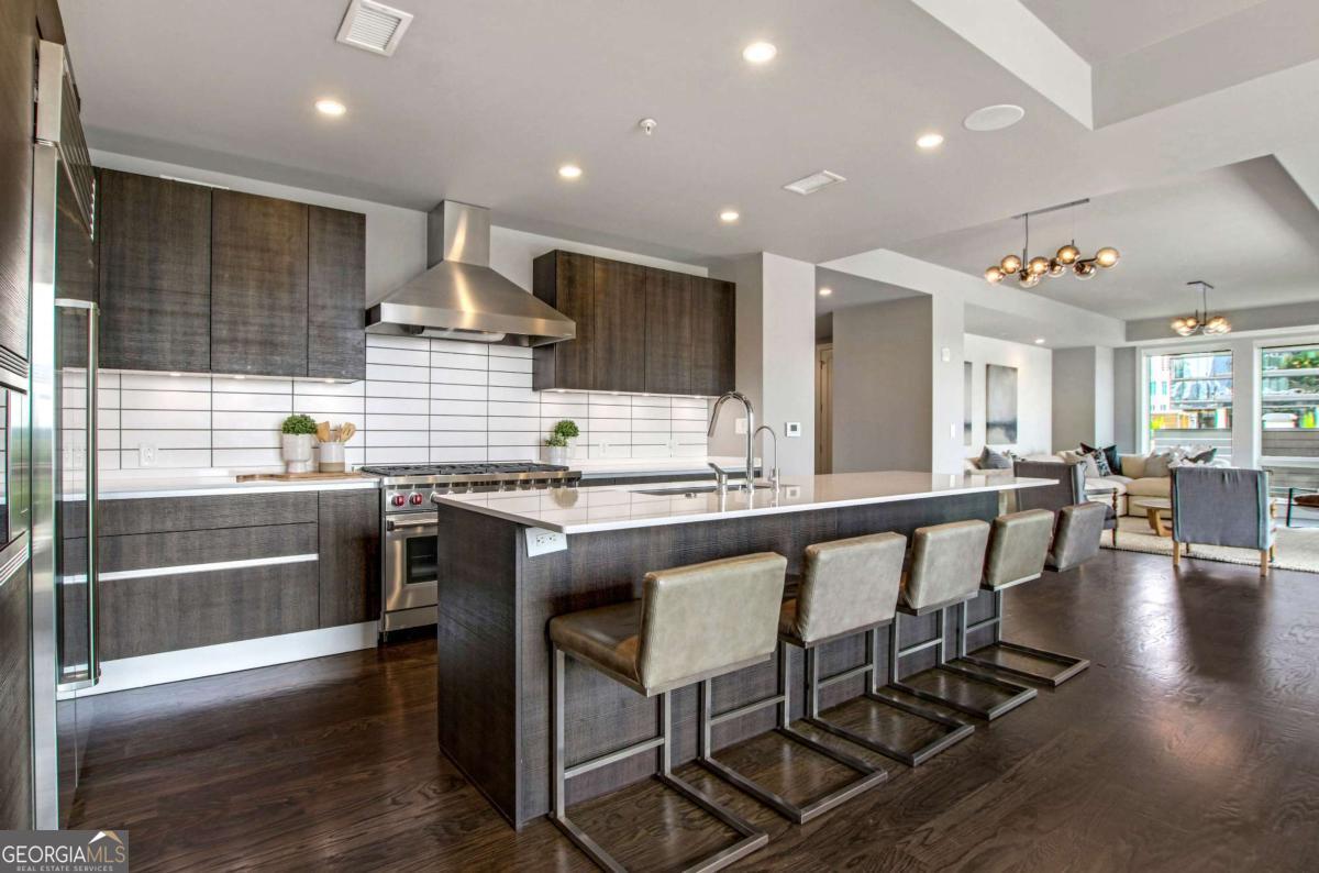 867 Peachtree ST NE 702