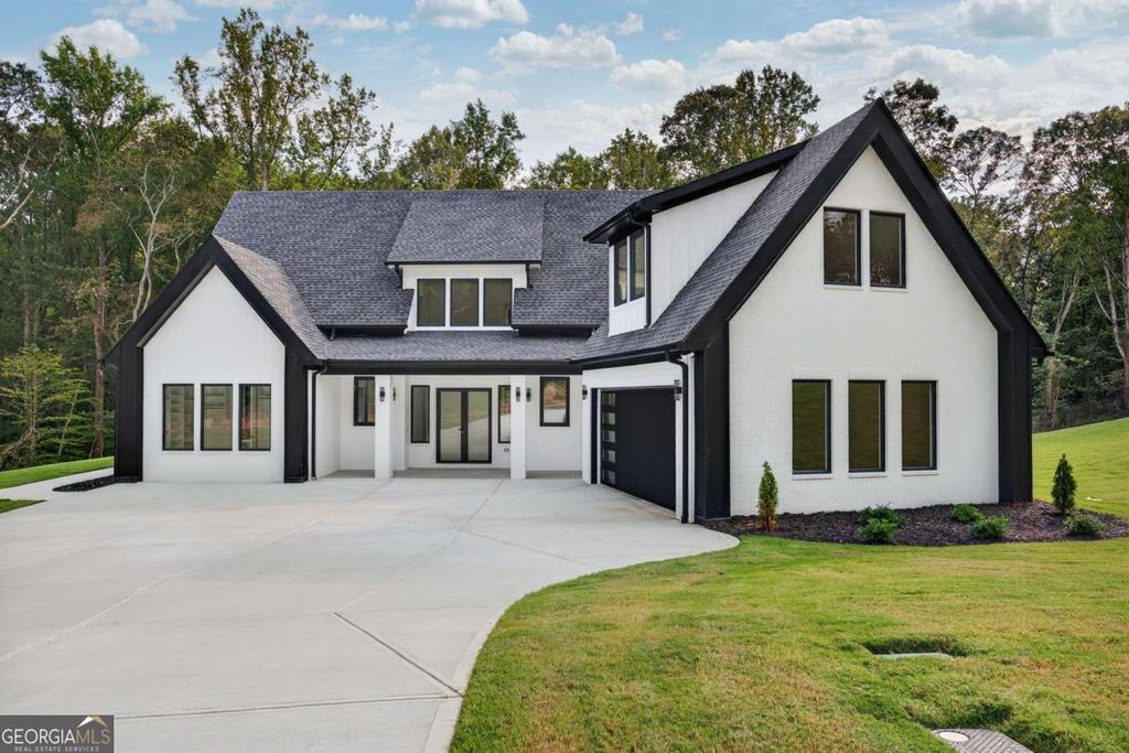 Photo of 127 Deer Canyon Dr, Auburn, GA 30011 (MLS # 10709187)