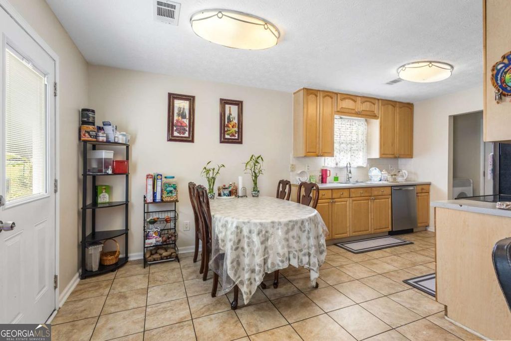 Photo of 1729 Brandi Lane, Loganville, GA 30052 (MLS # 10682623)