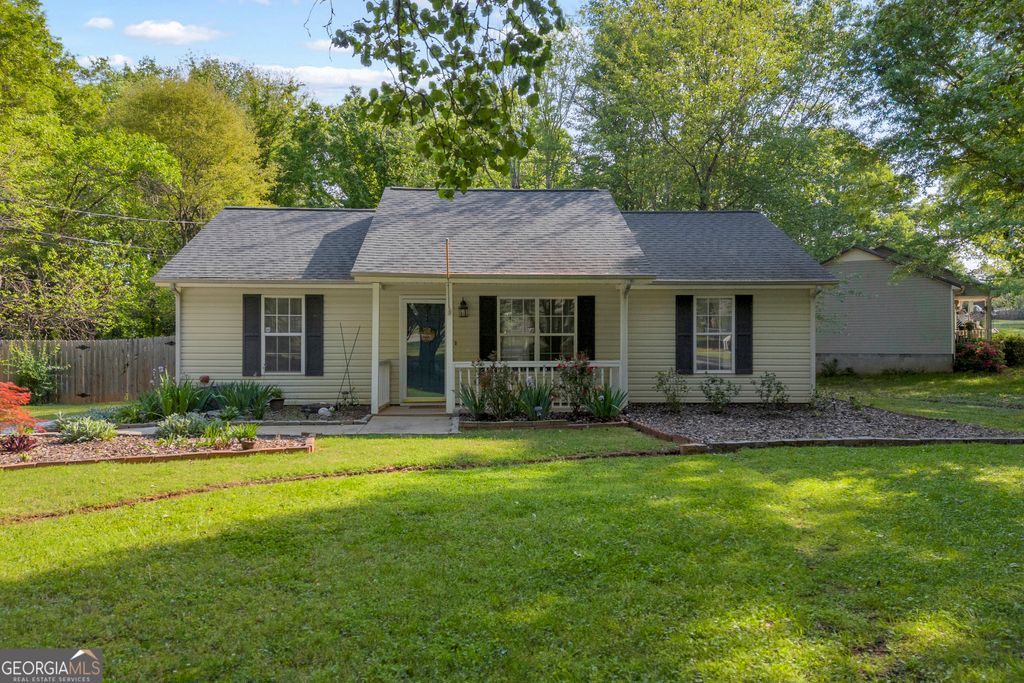 Photo of 40 Mimosa Street, Winder, GA 30680 (MLS # 10728792)