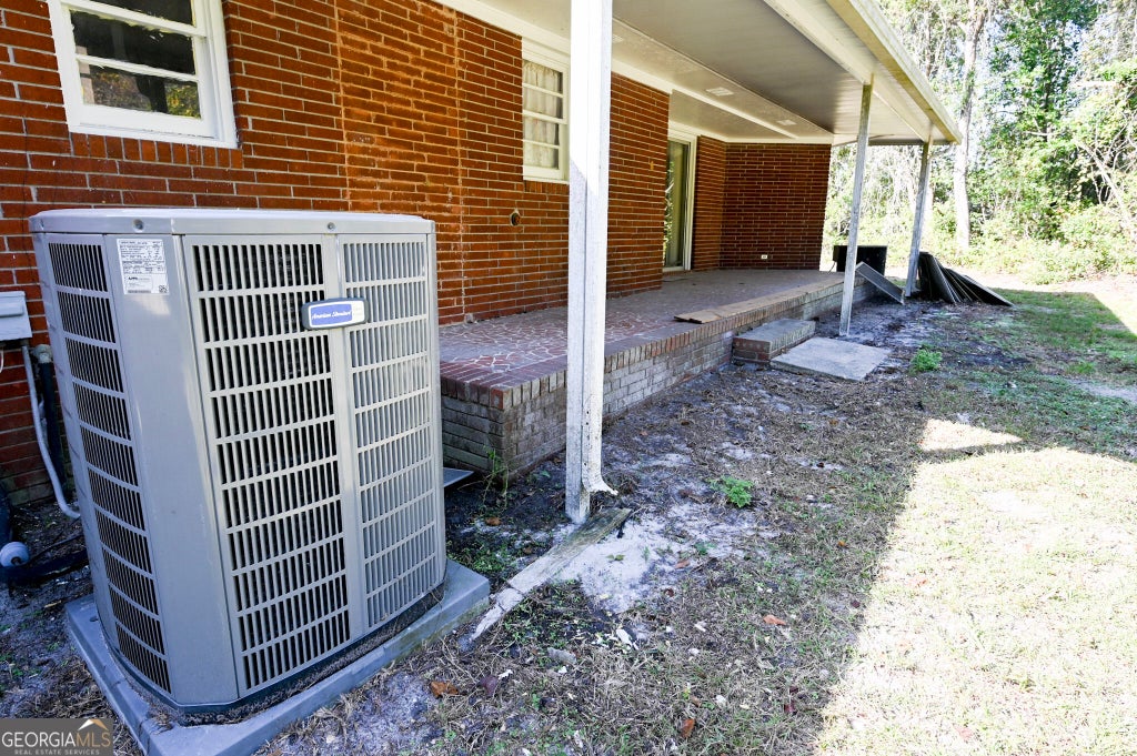Photo of 2209 Lakeview Drive, Waycross, GA 31501 (MLS # 10880815)